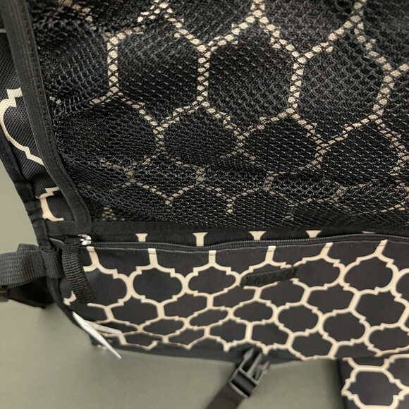 Skip Hop Diaper Changing Mat Clutch Travel Portable Black Beige NWOT - Picture 6 of 11